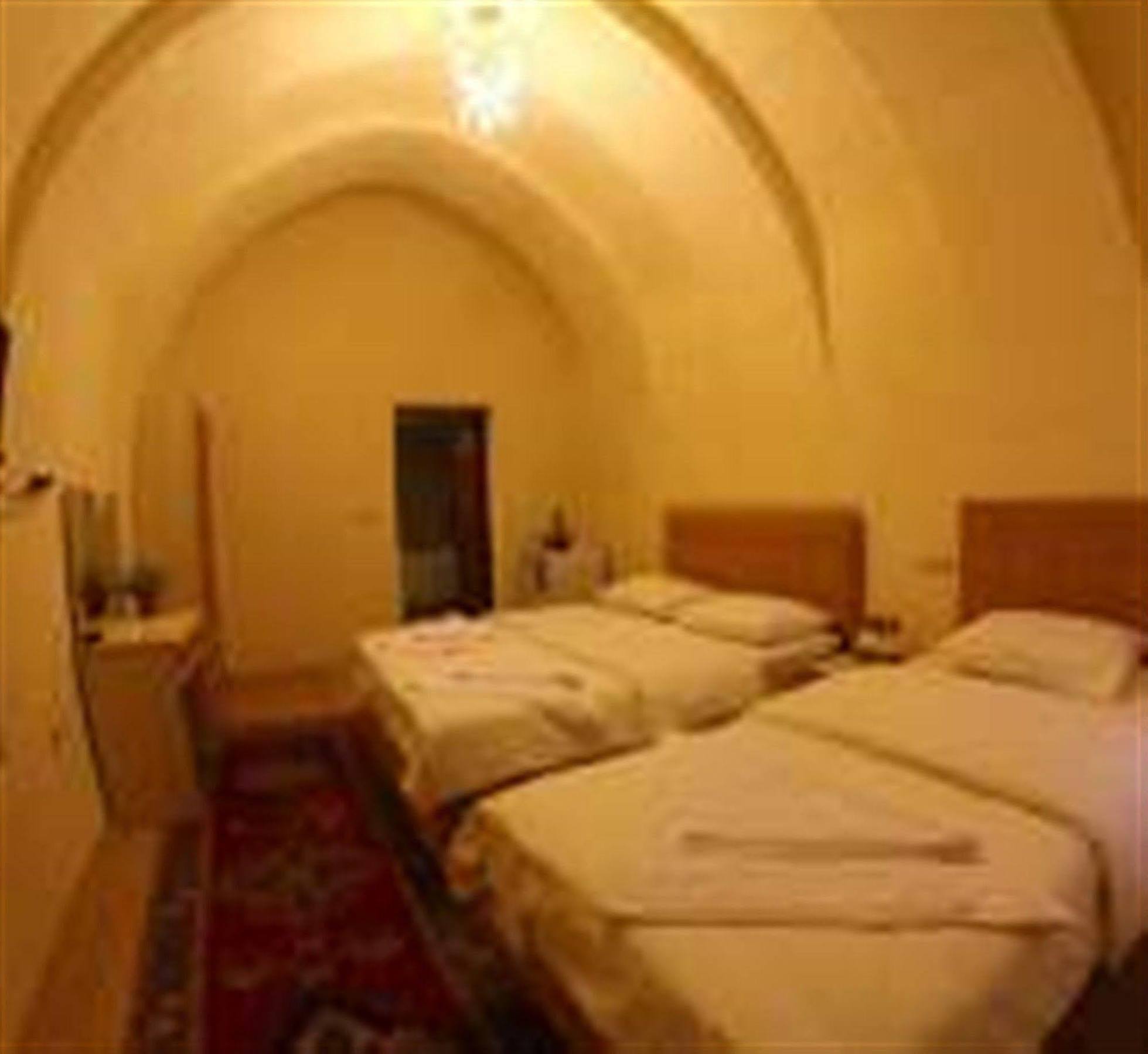 Falcon Cave Suites Goreme Exterior photo